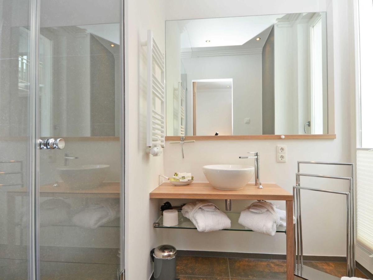 Villa "Johanna" Sellin - Wg13 Mit Kamin Und Zwei Balkonen Exterior foto